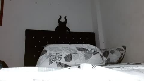 diana_o1 online show from May 1, 11:31 pm