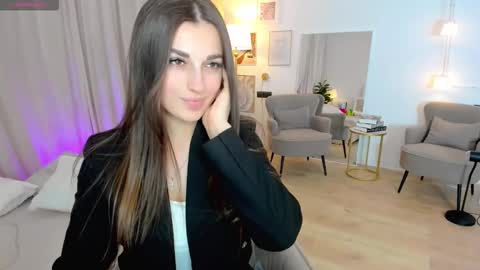 Diana online show from March 12, 1:28 pm