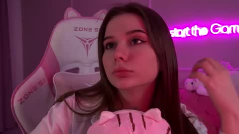 Diana online show from February 22, 3:56 am