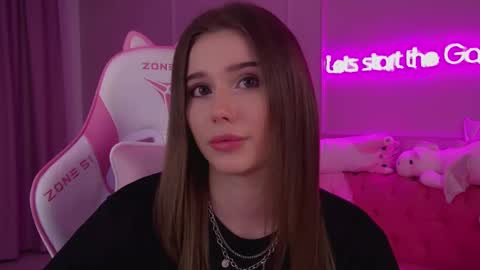 Diana online show from March 4, 7:54 pm