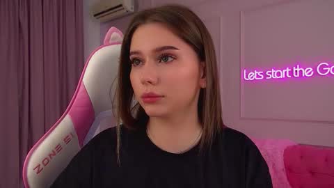 Diana online show from March 18, 1:14 pm