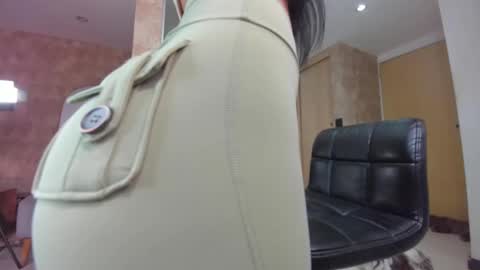 Snapshot of dianac1998 chatting on February 13, 8:45 pm dianac1998 online show from February 13, 8:45 pm