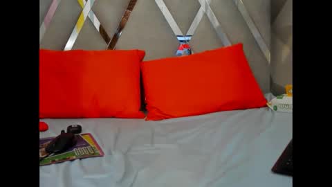 Snapshot of dianafoxy_ chatting on September 9, 7:02 pm Diana online show from September 9, 7:02 pm