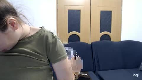 Snapshot of dianasmiey7 chatting on December 3, 7:00 pm dianasmiey7 online show from December 3, 7:00 pm