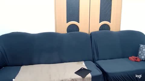 Snapshot of dianasmiey7 chatting on January 12, 10:34 am dianasmiey7 online show from January 12, 10:34 am