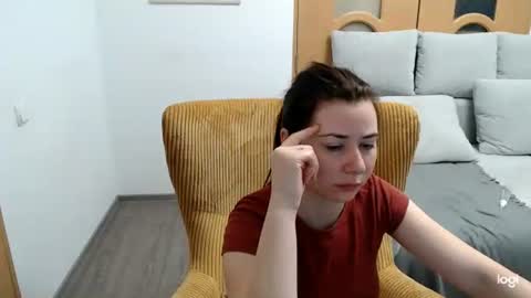 dianasmiey7 online show from April 8, 8:25 am