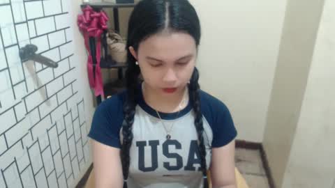 Snapshot of diane_intownx chatting on February 3, 12:36 am Diane online show from February 3, 12:36 am