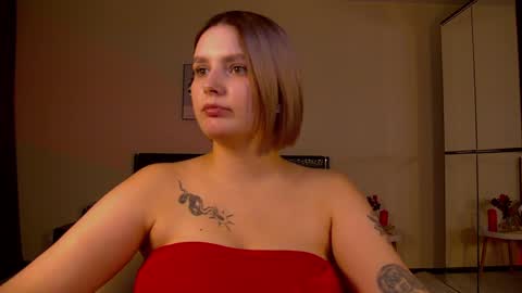 Diane Mills online show from February 5, 11:28 pm