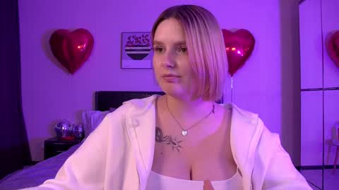 Diane Mills online show from February 26, 10:31 pm