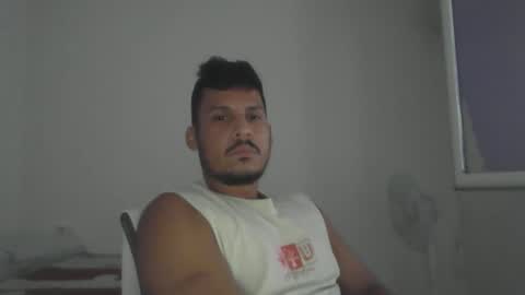 Snapshot of diangohetero21cm chatting on October 17, 4:20 pm diangohetero21cm online show from October 17, 4:20 pm