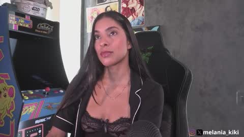 Melania   -    online show from November 13, 7:57 pm