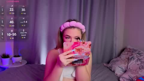 diannedibartolo online show from November 12, 7:03 pm