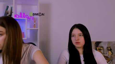 Snapshot of diara_ti chatting on December 4, 10:24 am diara ti online show from December 4, 10:24 am