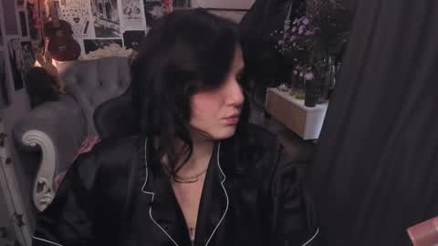 Snapshot of diasporaaa chatting on October 6, 1:14 am diasporaaa online show from October 6, 1:14 am