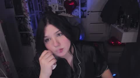 Snapshot of diasporaaa chatting on October 17, 1:53 am diasporaaa online show from October 17, 1:53 am