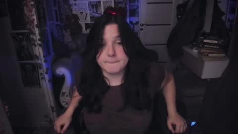 Snapshot of diasporaaa chatting on October 21, 2:01 am diasporaaa online show from October 21, 2:01 am