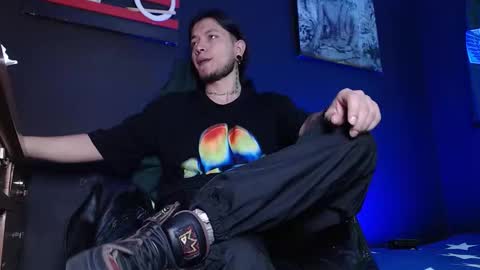 DICAPRIO online show from February 13, 6:15 pm