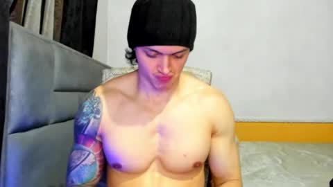 jhon online show from February 25, 10:50 pm