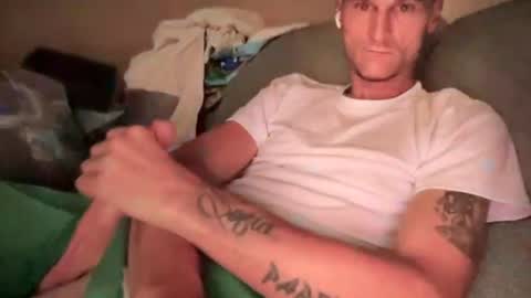 DickABitchDown  Alexys real spanishmami online show from June 23, 7:28 am