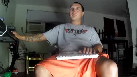 Snapshot of dickemdown93est chatting on November 5, 8:03 am dickemdown93est online show from November 5, 8:03 am