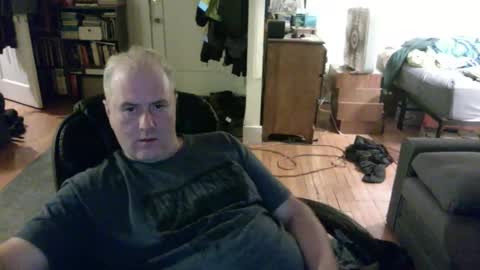 Snapshot of dickflasher5 chatting on December 31, 3:23 am Richard Fleischer online show from December 31, 3:23 am