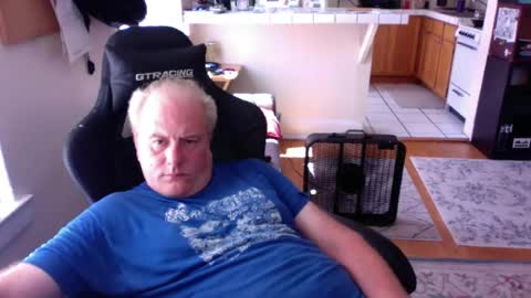 Snapshot of dickflasher5 chatting on July 12, 4:31 pm Richard Fleischer online show from July 12, 4:31 pm