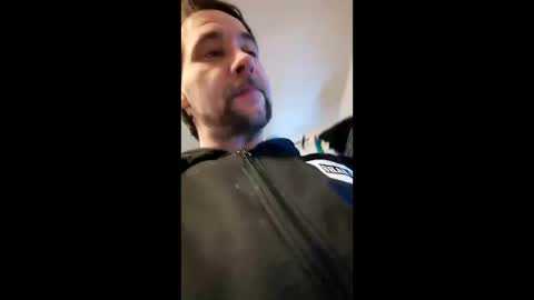 Snapshot of dickxxxd chatting on February 3, 7:13 am dickxxxd online show from February 3, 7:13 am