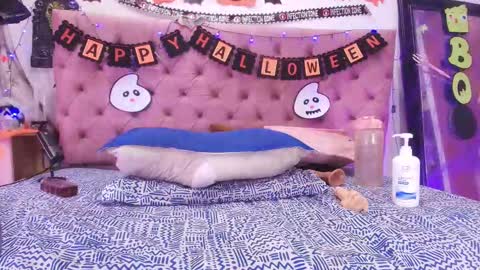 Diane online show from October 24, 7:43 pm