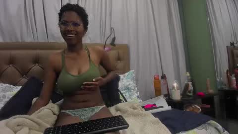 didoelizabeth online show from September 19, 12:50 pm