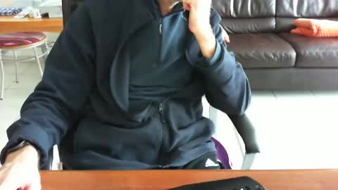 didonc from france..... online show from February 22, 8:46 am