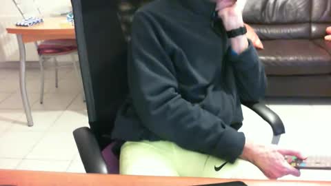 didonc from france..... online show from March 29, 7:58 pm