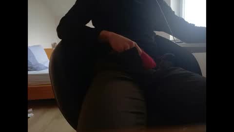 Snapshot of diegoh0t69 chatting on January 1, 2:20 pm DiegoHot online show from January 1, 2:20 pm