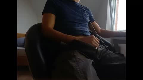 Snapshot of diegoh0t69 chatting on January 25, 3:52 pm DiegoHot online show from January 25, 3:52 pm