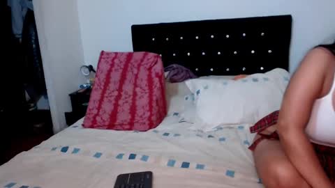 Diego  Victoria online show from February 9, 11:15 pm