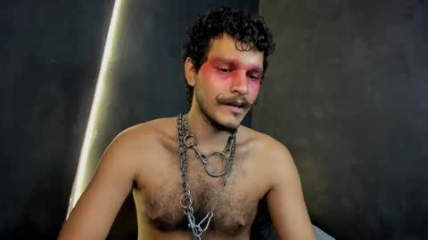 diemond_latinx98 online show from November 27, 6:32 pm