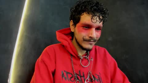 diemond_latinx98 online show from December 1, 3:39 pm