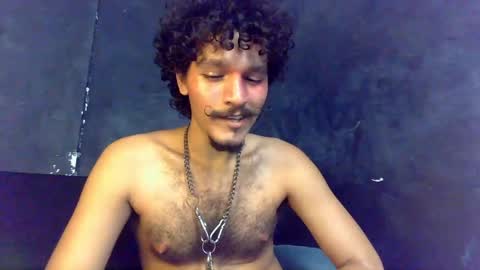 Snapshot of diemond_latinx98 chatting on April 17, 3:59 pm diemond_latinx98 online show from April 17, 3:59 pm