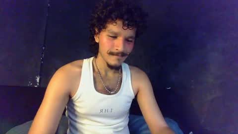 Snapshot of diemond_latinx98 chatting on April 19, 11:42 am diemond_latinx98 online show from April 19, 11:42 am