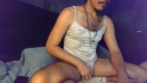Snapshot of diemond_latinx98 chatting on April 24, 5:43 am diemond_latinx98 online show from April 24, 5:43 am