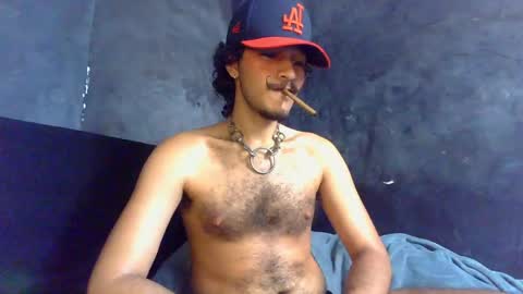 Snapshot of diemond_latinx98 chatting on May 5, 3:09 pm diemond_latinx98 online show from May 5, 3:09 pm