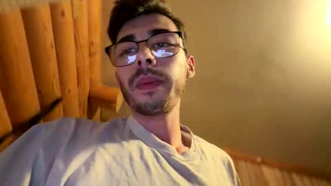 Snapshot of digbickjay42099 chatting on April 5, 5:59 am digbickjay42099 online show from April 5, 5:59 am