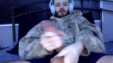 Snapshot of digbicknik chatting on February 20, 8:36 pm digbicknik online show from February 20, 8:36 pm