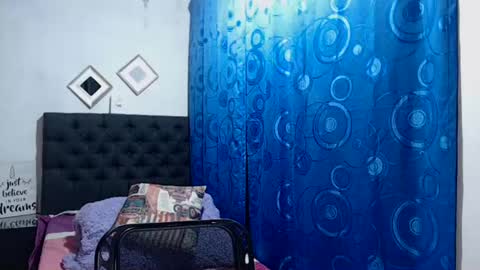 Snapshot of dihayara chatting on February 14, 3:33 am Mariana online show from February 14, 3:33 am