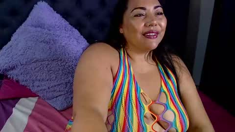 Snapshot of dihayara chatting on February 19, 3:28 am Mariana online show from February 19, 3:28 am