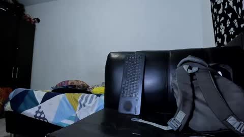 Snapshot of diiego_xxx chatting on October 19, 11:05 pm diiego_xxx online show from October 19, 11:05 pm