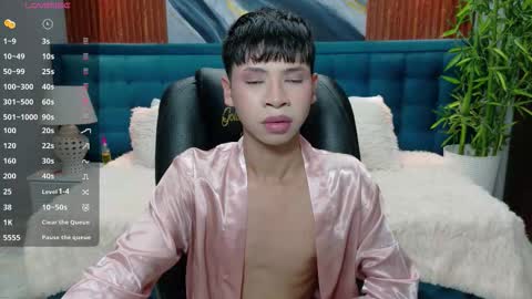  DILAN online show from November 11, 5:35 pm