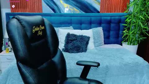  DILAN online show from March 27, 6:51 pm