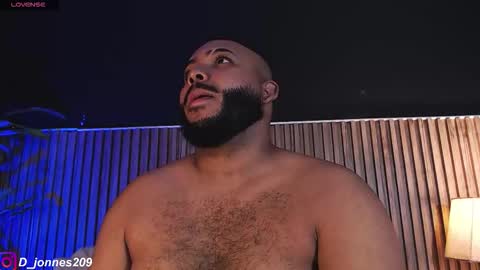 DilanJonnes online show from October 12, 11:15 pm