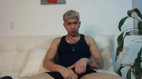 dilanxxx8888 online show from November 13, 5:06 am