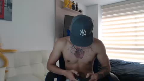 dilanxxx8888 online show from January 17, 5:49 pm